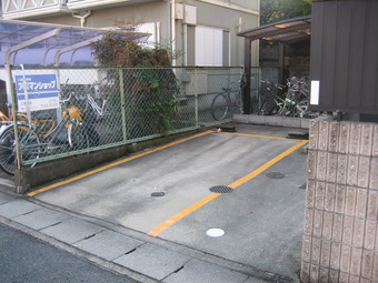 エスタシオン泉川駐車場