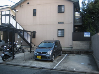 エスタシオン葵駐車場